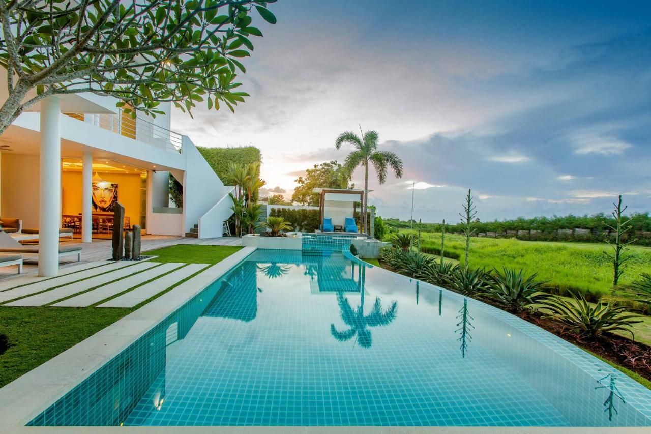Phocea Golf View Villa By Premier Hospitality Asia Pecatu Extérieur photo